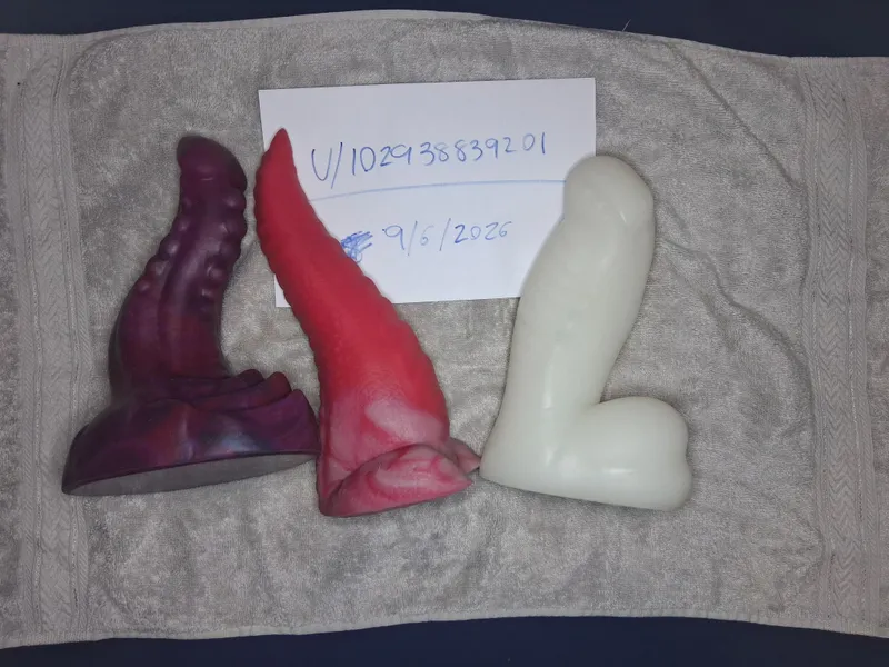 Thumbnail [WTS - US ONLY] M/M Pretzal / M/M Axel / L/M Winston's Tail