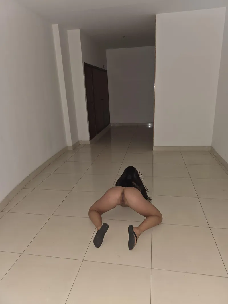 Thumbnail Getting naughty in a hotel hallway hehe