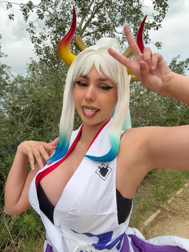 Thumbnail Yamato from One Piece by Kate Key Cosplay