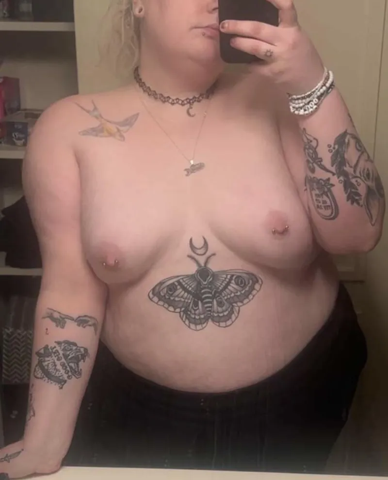 Thumbnail love a mirror selfie