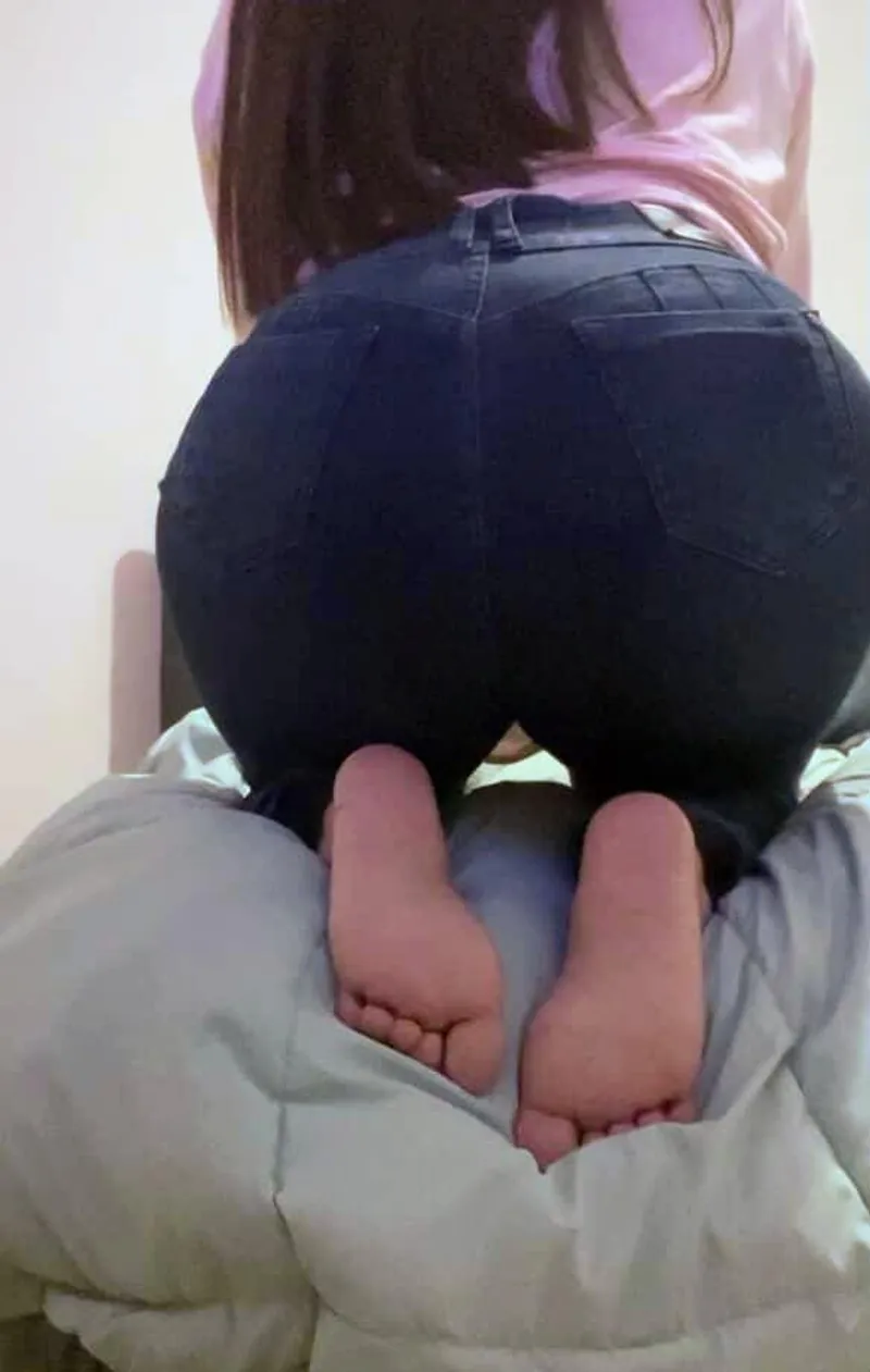 Thumbnail Get home, find me waiting for you Ass and feet out. What's next