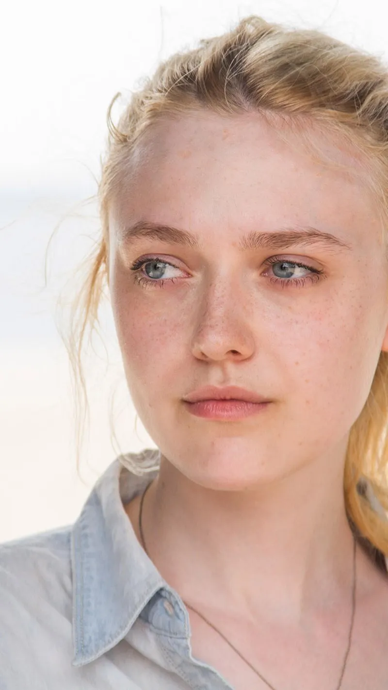 Thumbnail Dakota Fanning