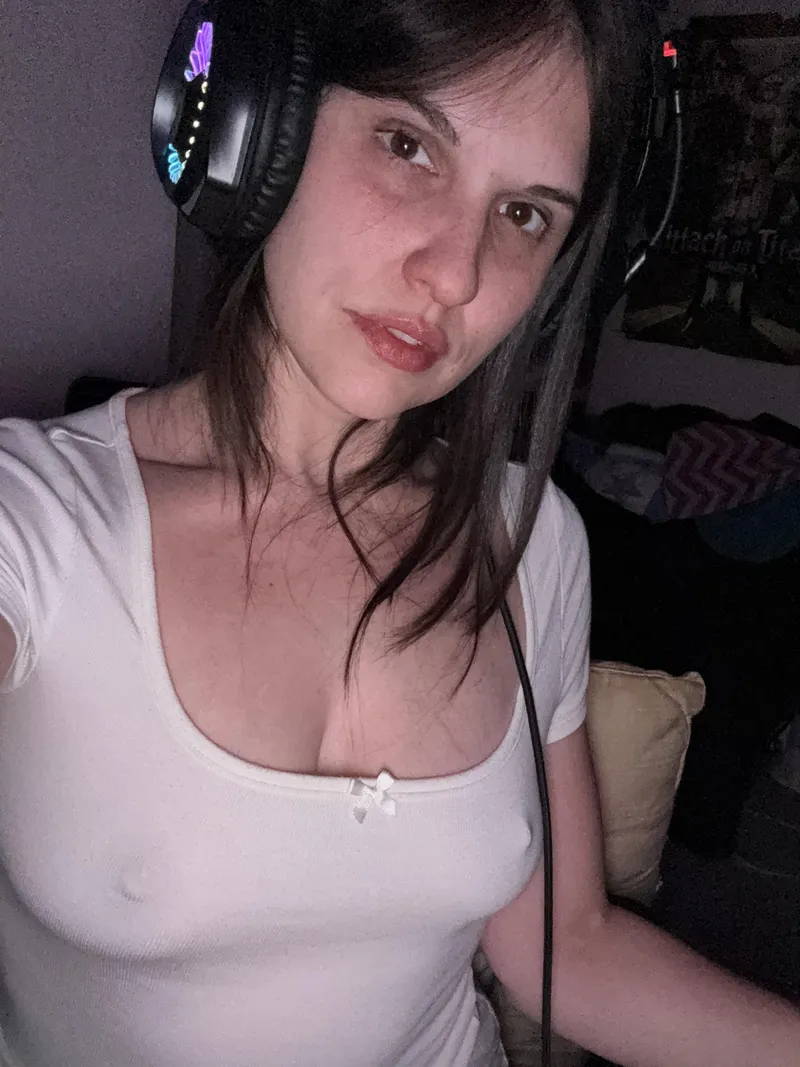 Thumbnail When you been up all night gaming
