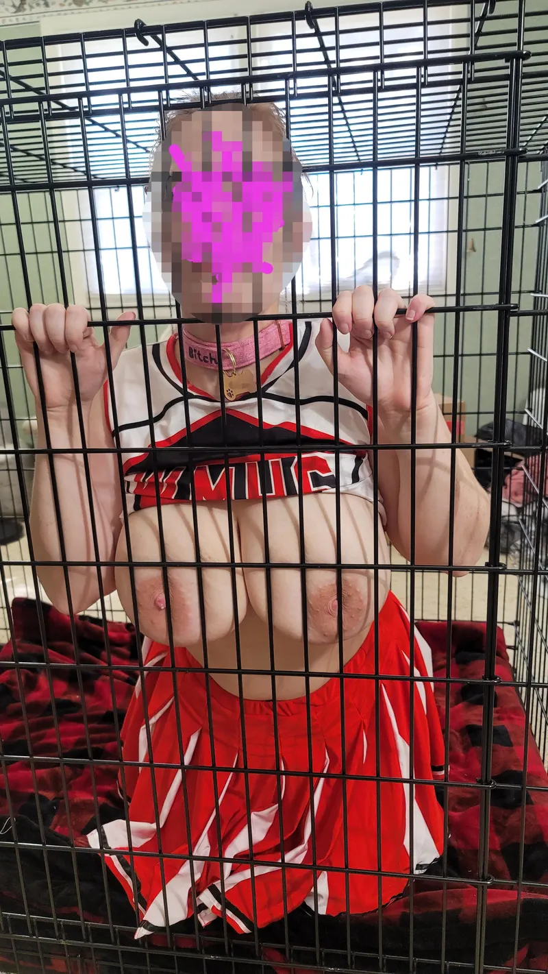 Thumbnail 36Hs Caged