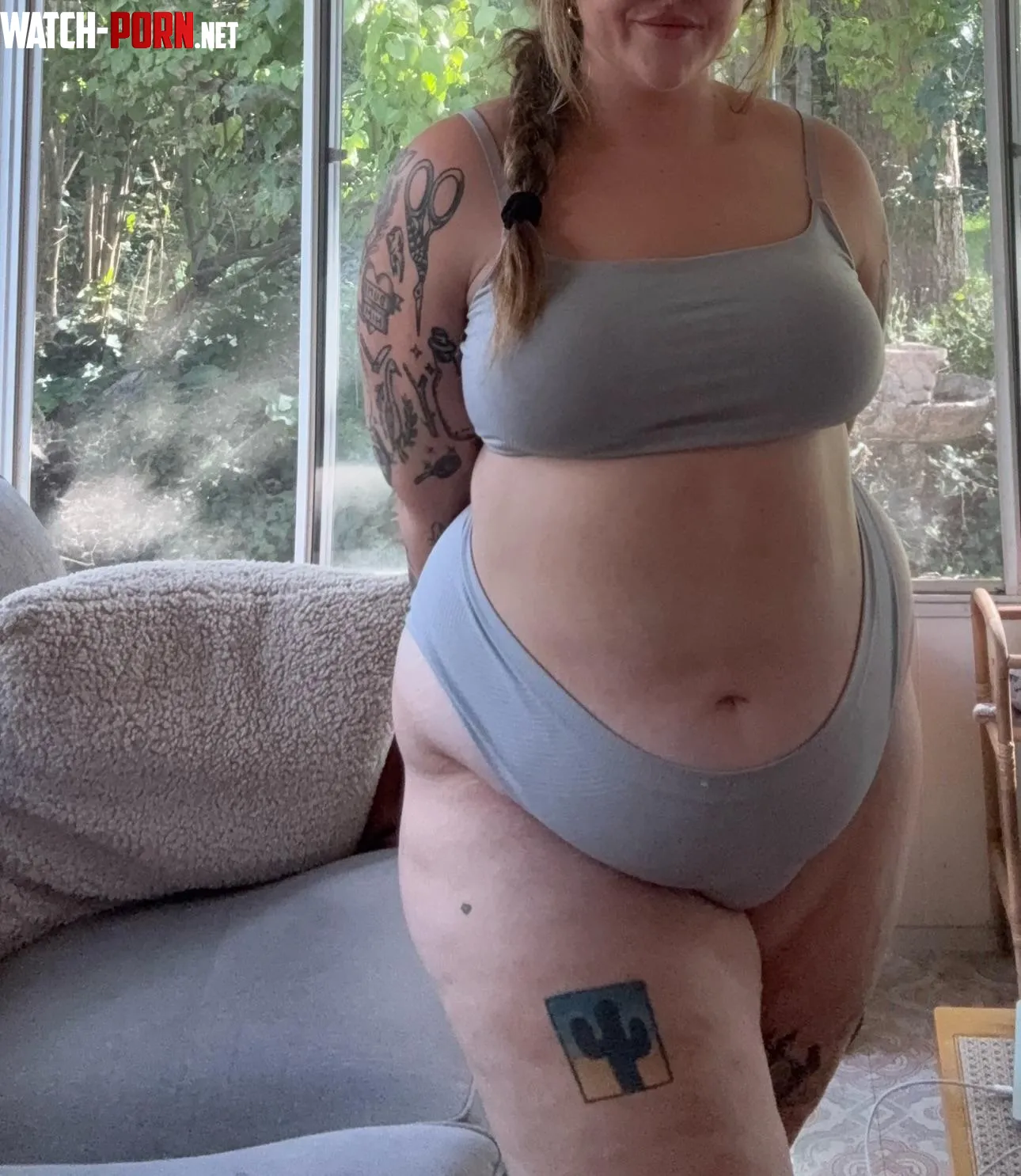 God damn this belly is getting so big 🥵 by Open-Finish-874