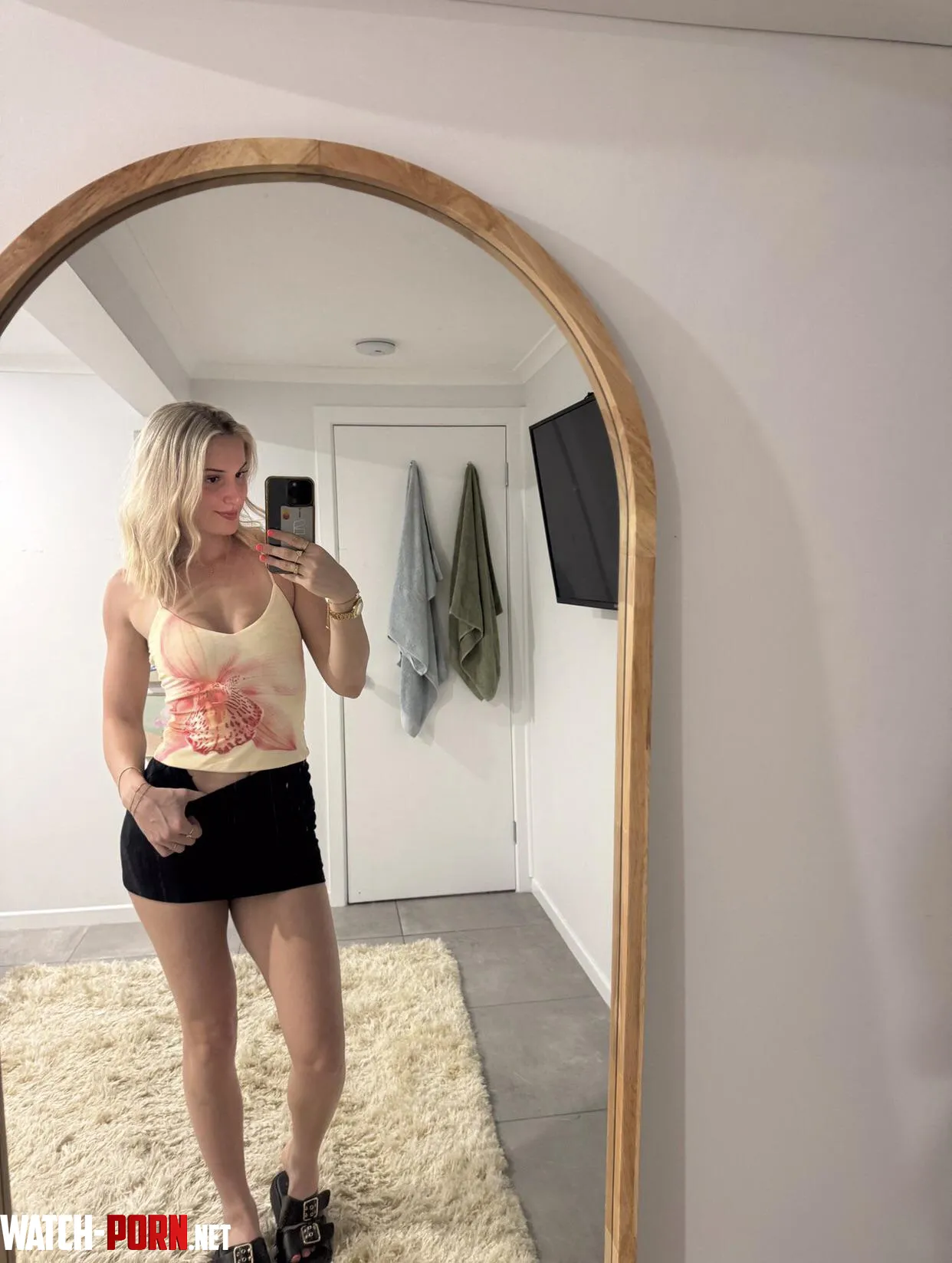 Just an average babe I guess by Powerful_Post_6516