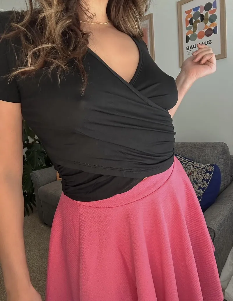 Thumbnail Late 30s milf and I love how perky they still are
