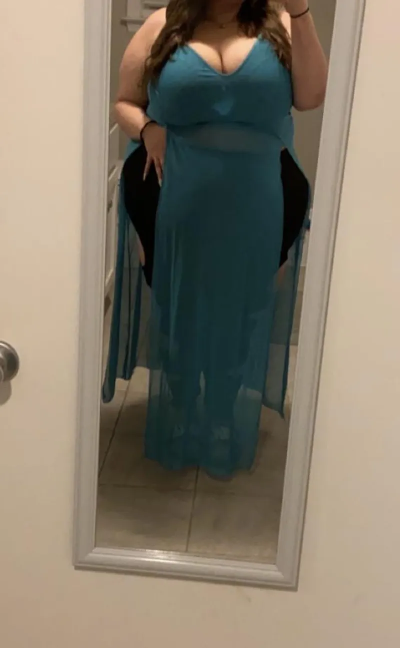 Thumbnail A top with open sides means it will always fit, right?