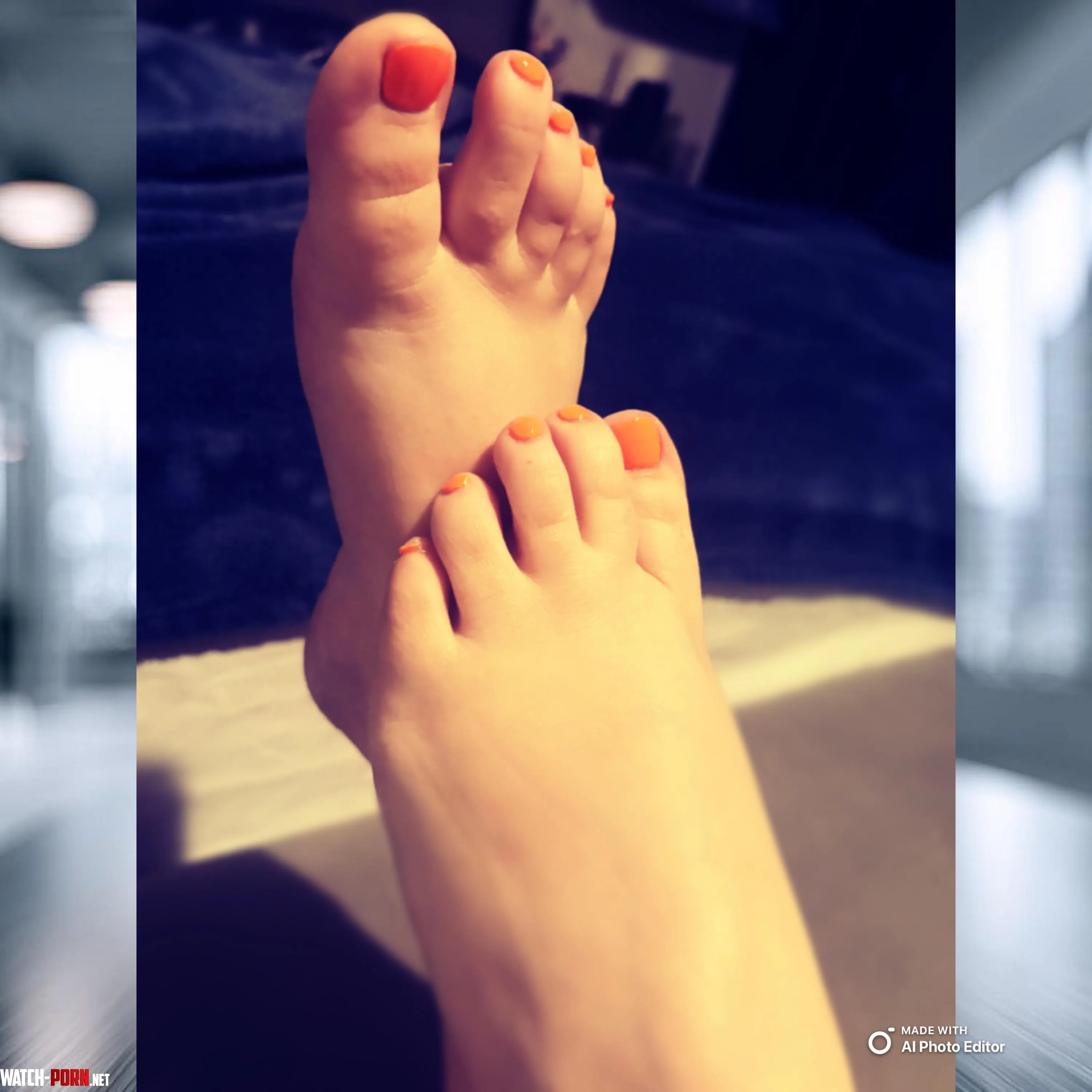 OC Cum see what my feet have to offer😈 by SouthAd4200