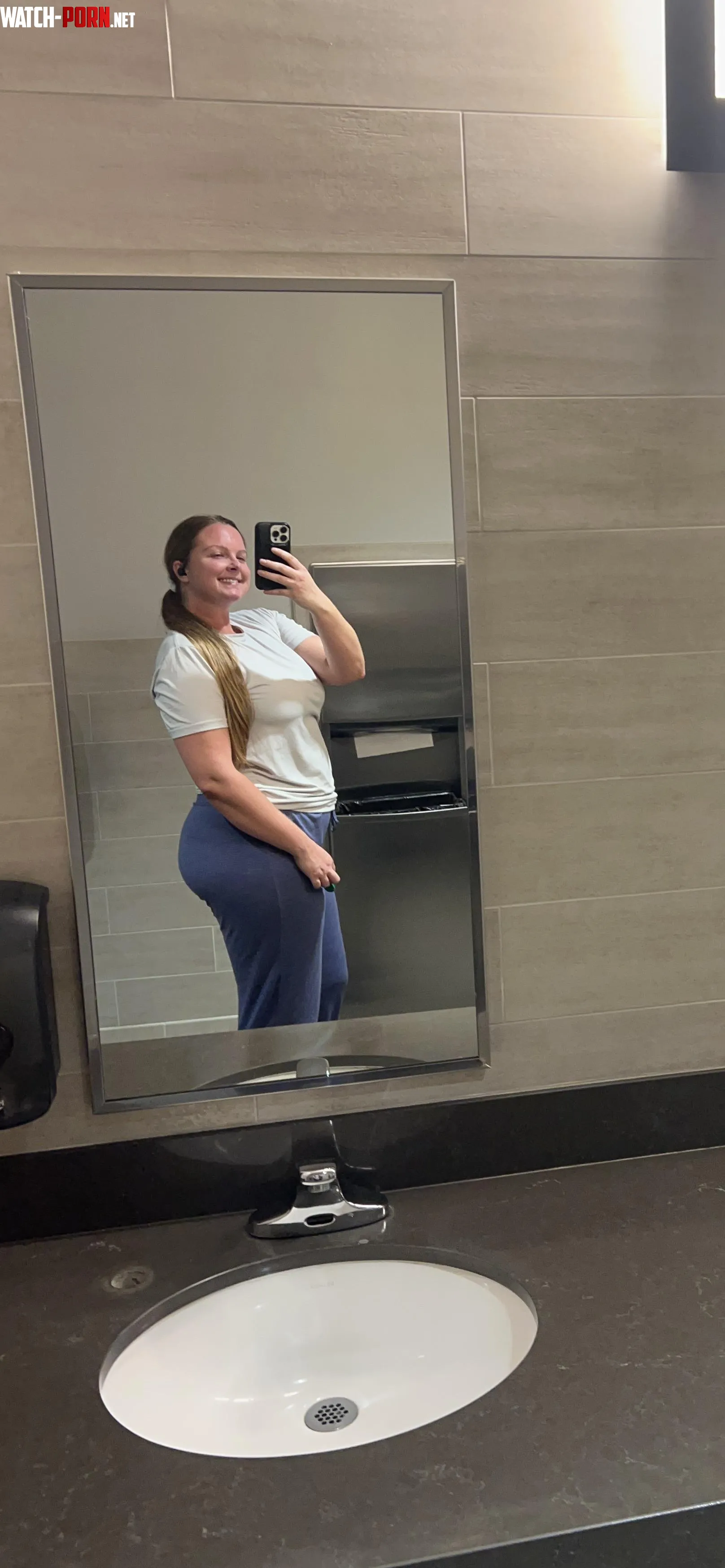 Booty sittin right tonight by bigduchvip