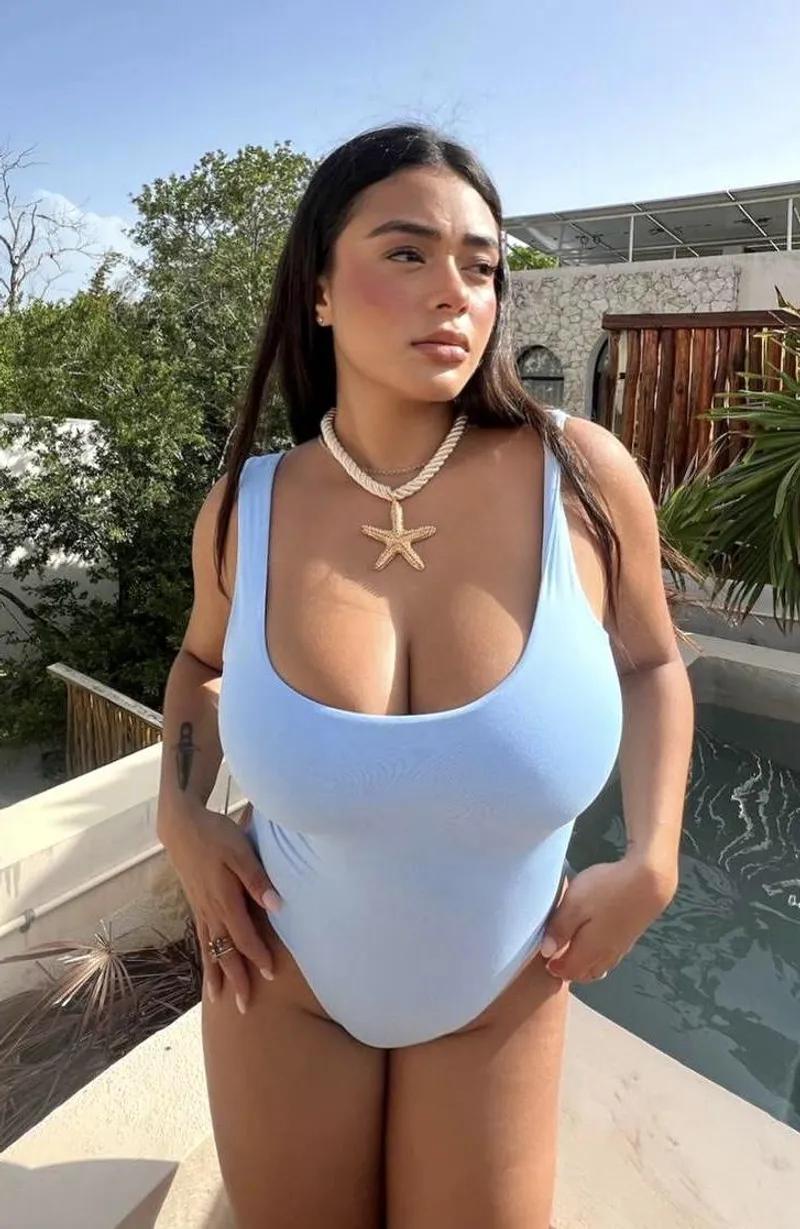 Thumbnail Want to try some huge Mexican tits ?