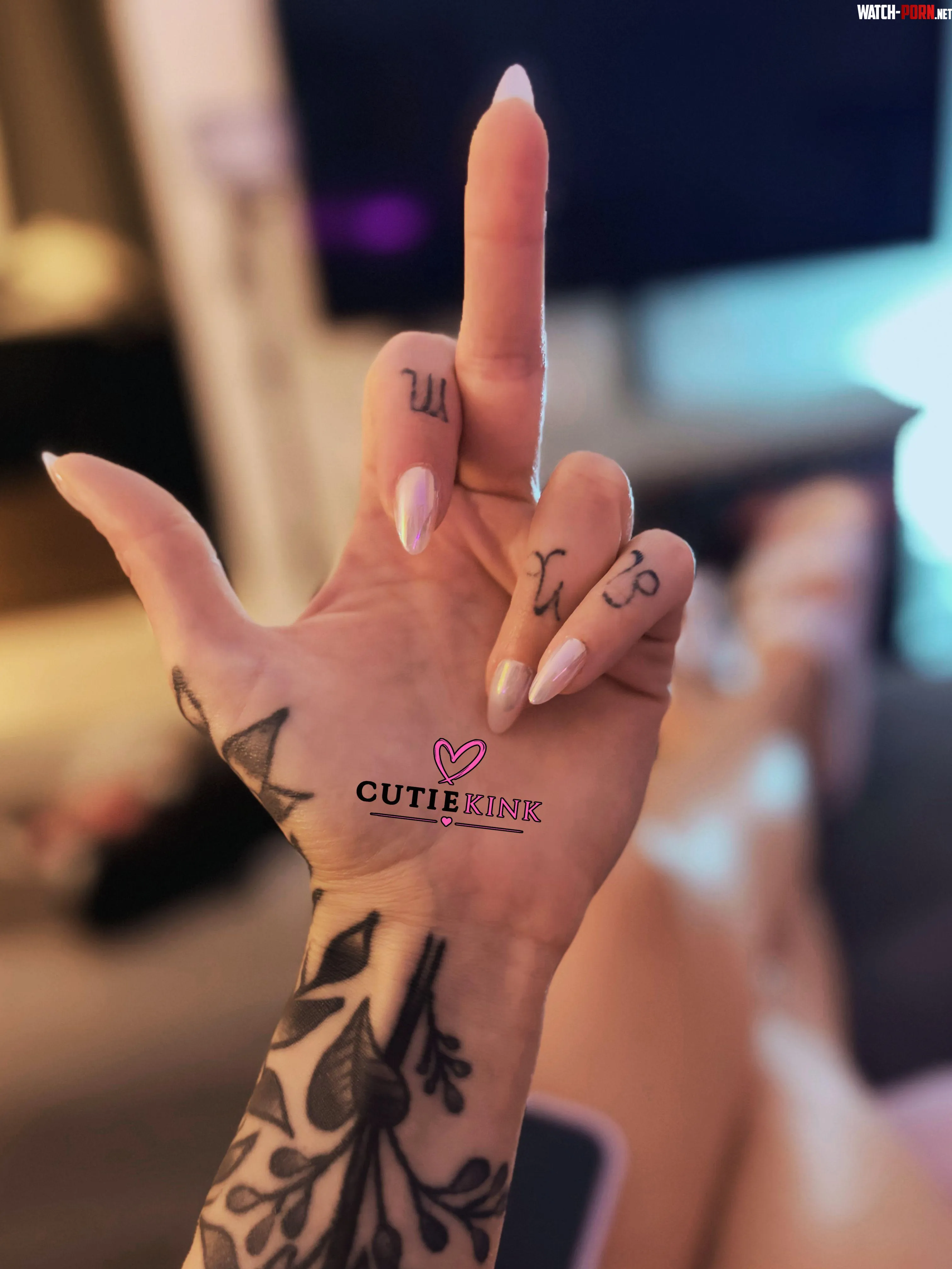 long nails and tattooed fingers 💅🏻 by Cutiekink