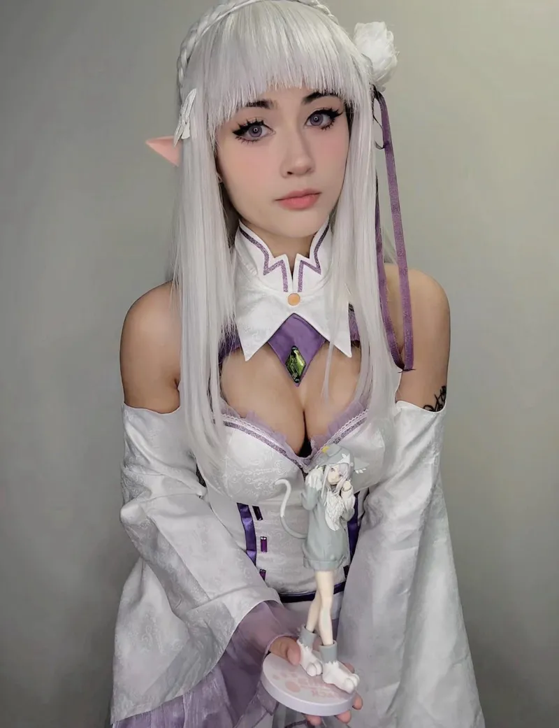 Thumbnail Emilia from Re: Zero by Jazzyychoi