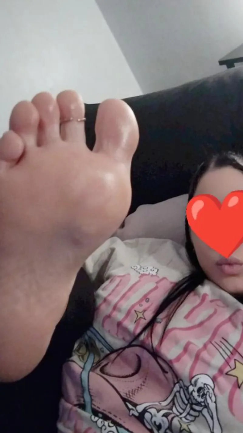 Thumbnail are my small feet suckable? 🥰 (oc)