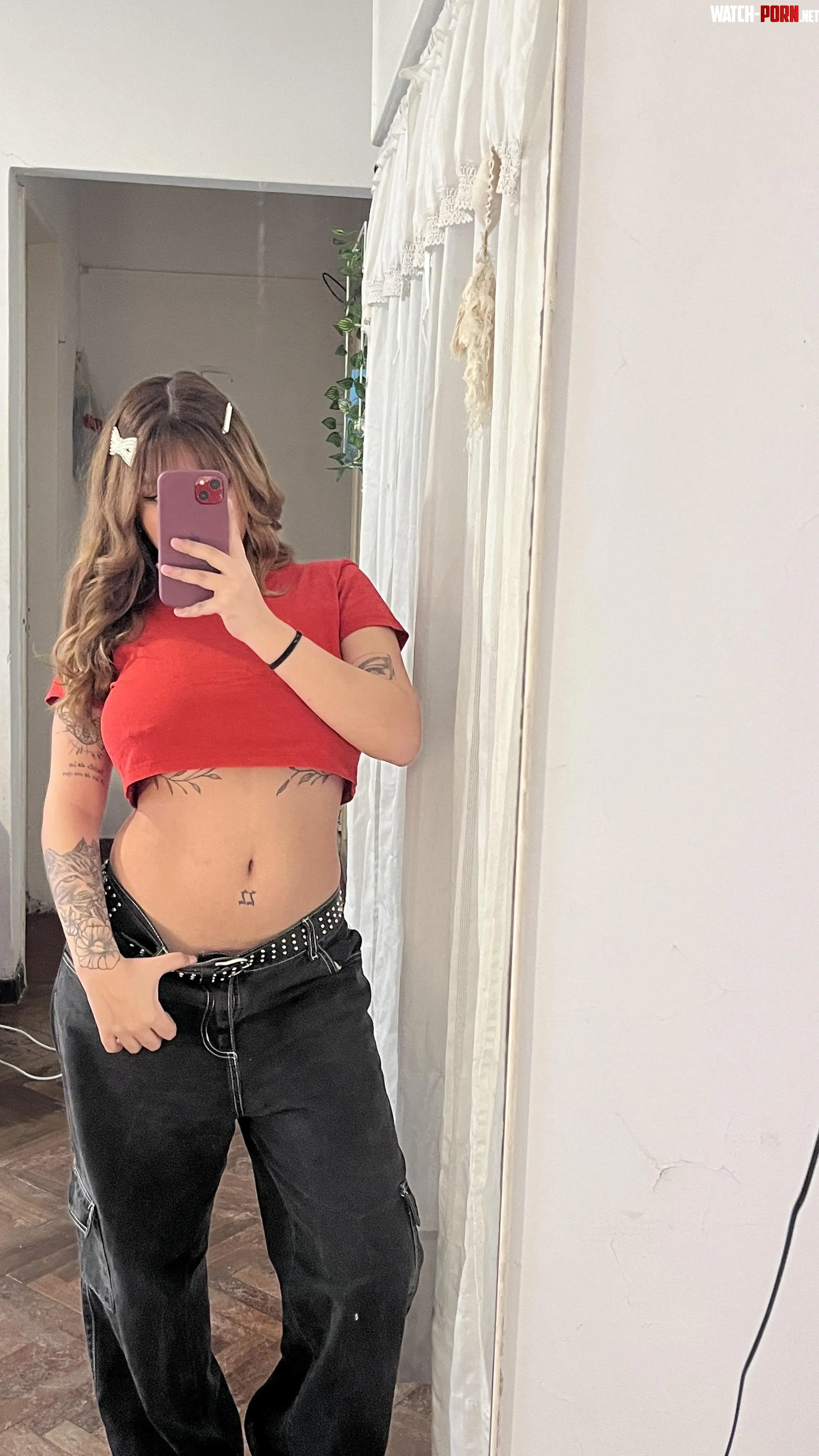 Red crop top today by mysteriouss_user