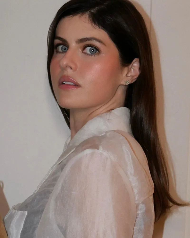 Thumbnail Alexandra Daddario