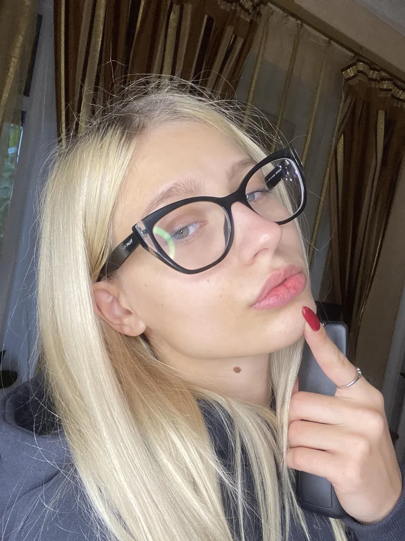 Thumbnail just me being me