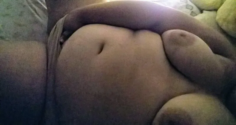 Thumbnail I get so wet showing myself on Reddit
