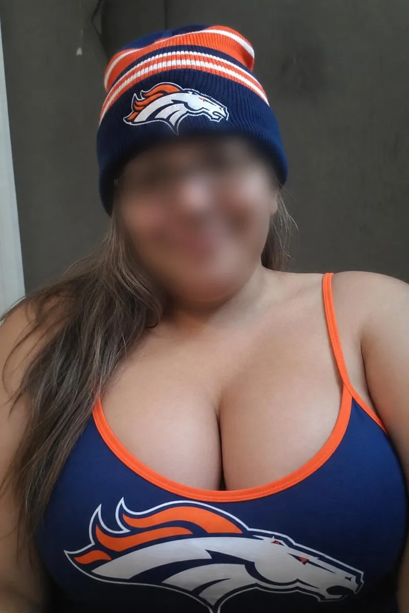 Thumbnail Broncos Baby...