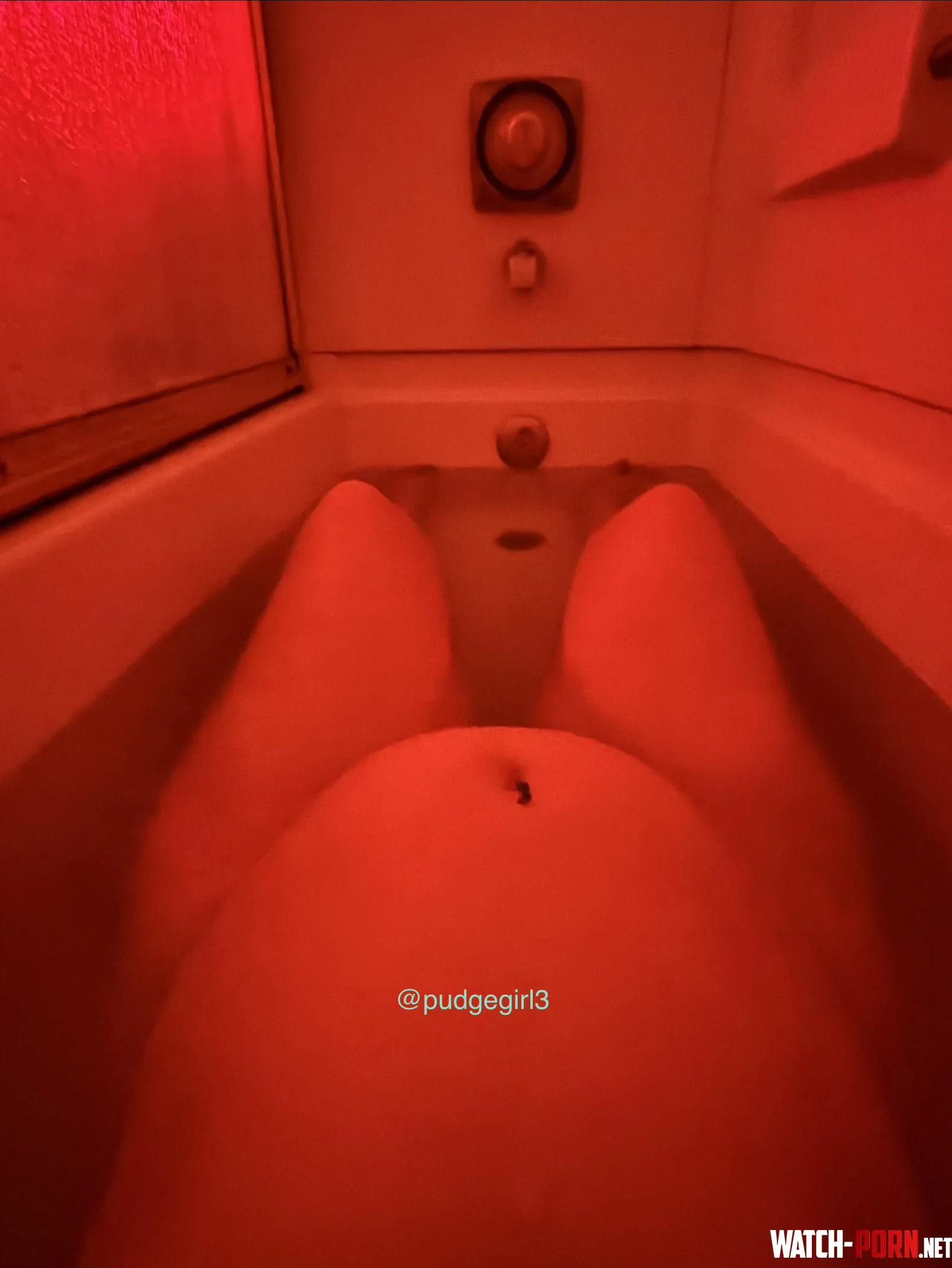 Bath time😈 by pudgegirly3