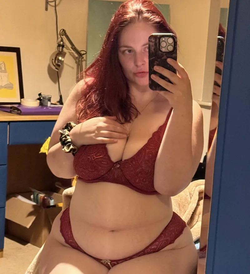 Thumbnail Undress me