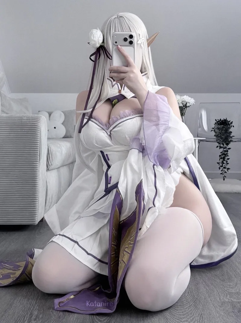 Thumbnail My Emilia cosplay [Katanire]