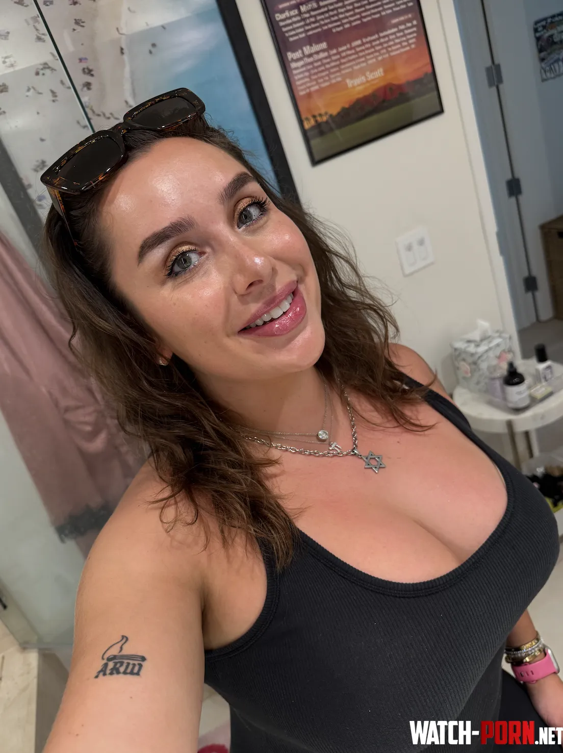 Natural chocolate brown hair and natural chest by amandaromewest