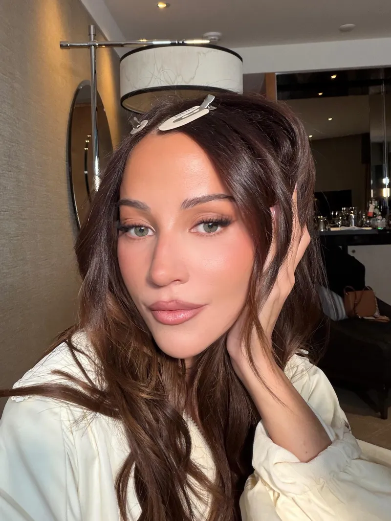 Thumbnail Kay Adams
