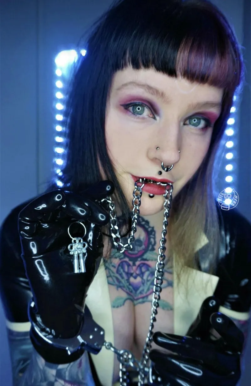 Thumbnail You want the keys, or the cuffs? 😏