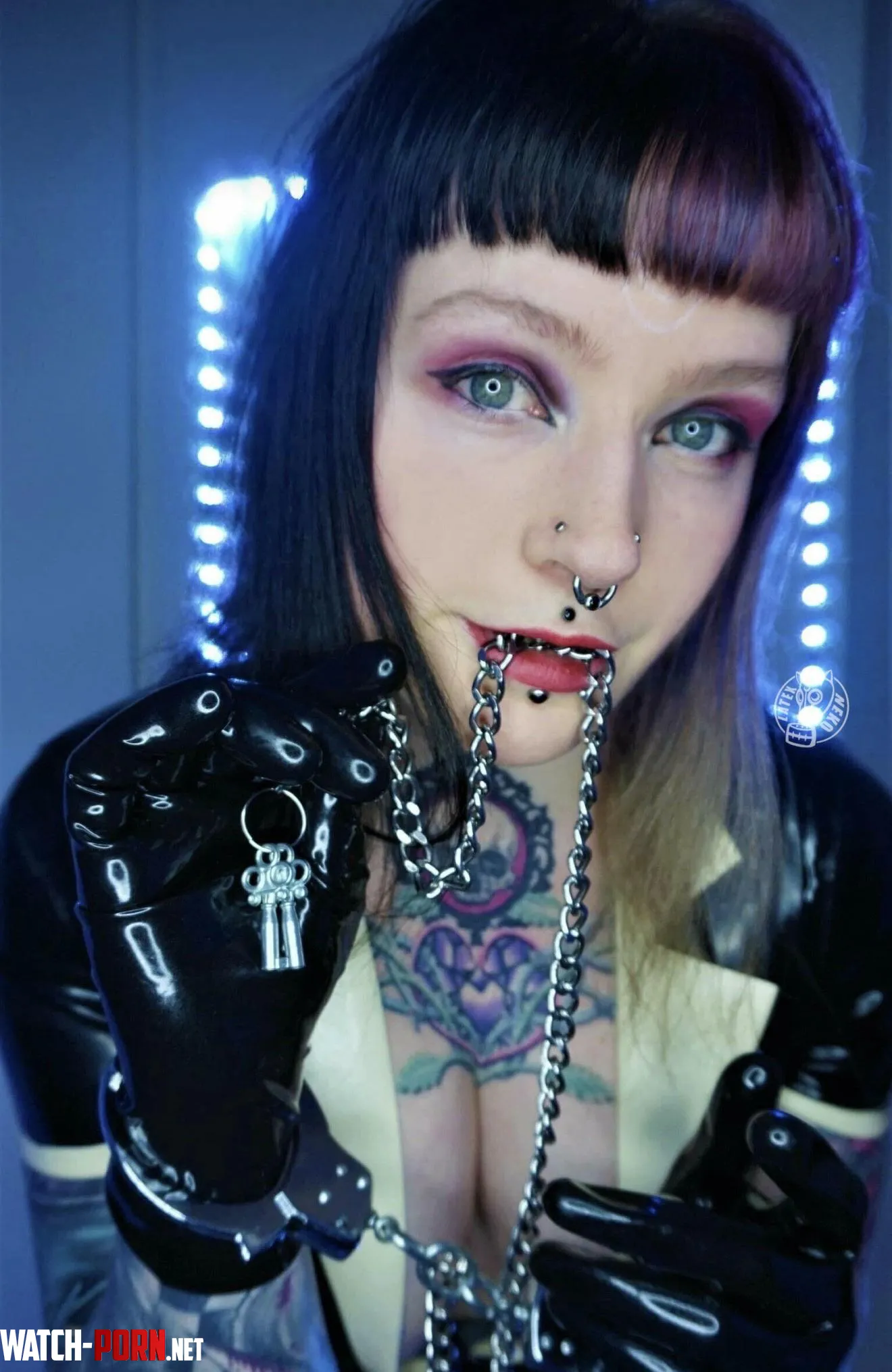 You want the keys, or the cuffs? 😏 by Latex_Neko