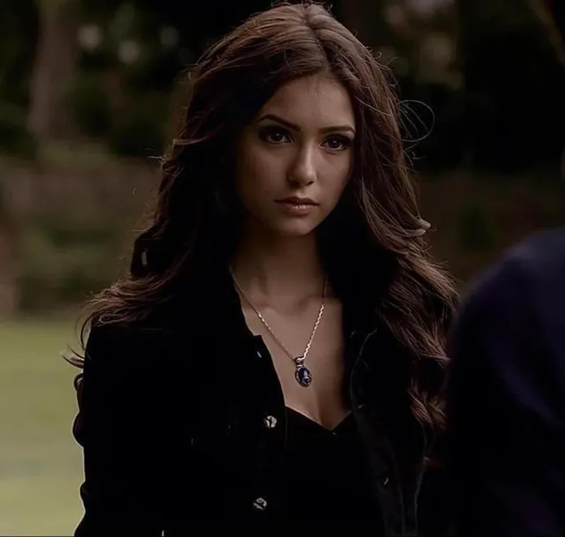 Thumbnail Nina Dobrev