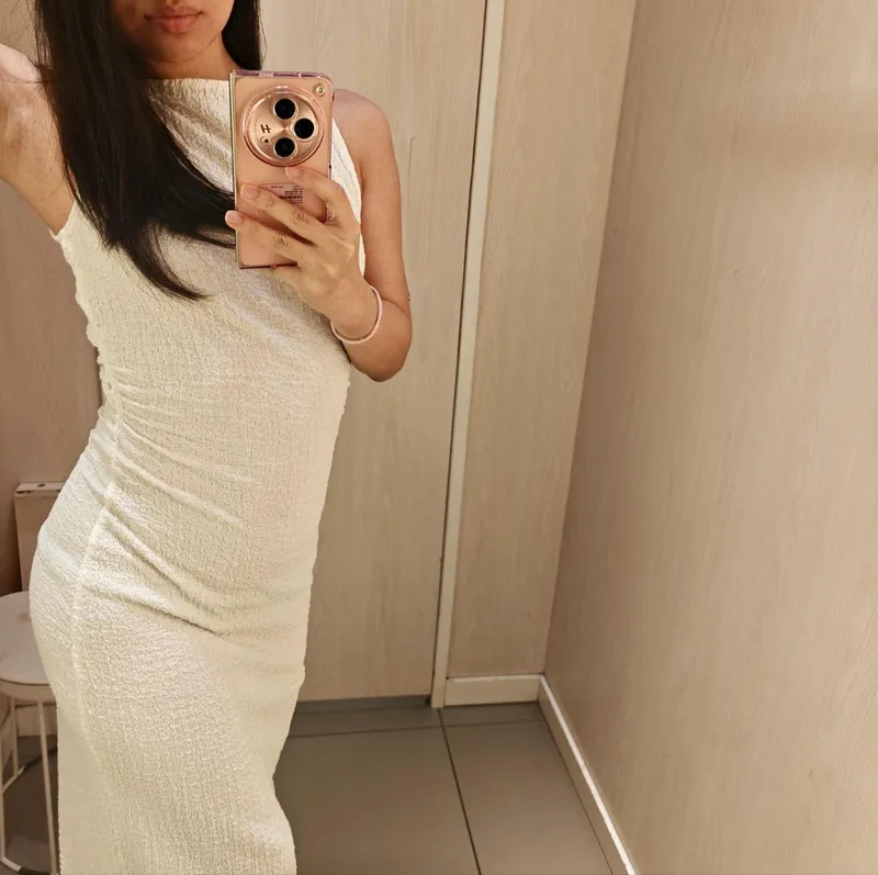 Thumbnail White suits me 🤭 do you agree