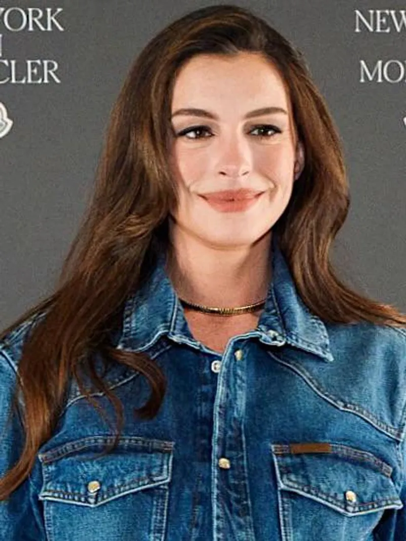 Thumbnail Anne Hathaway