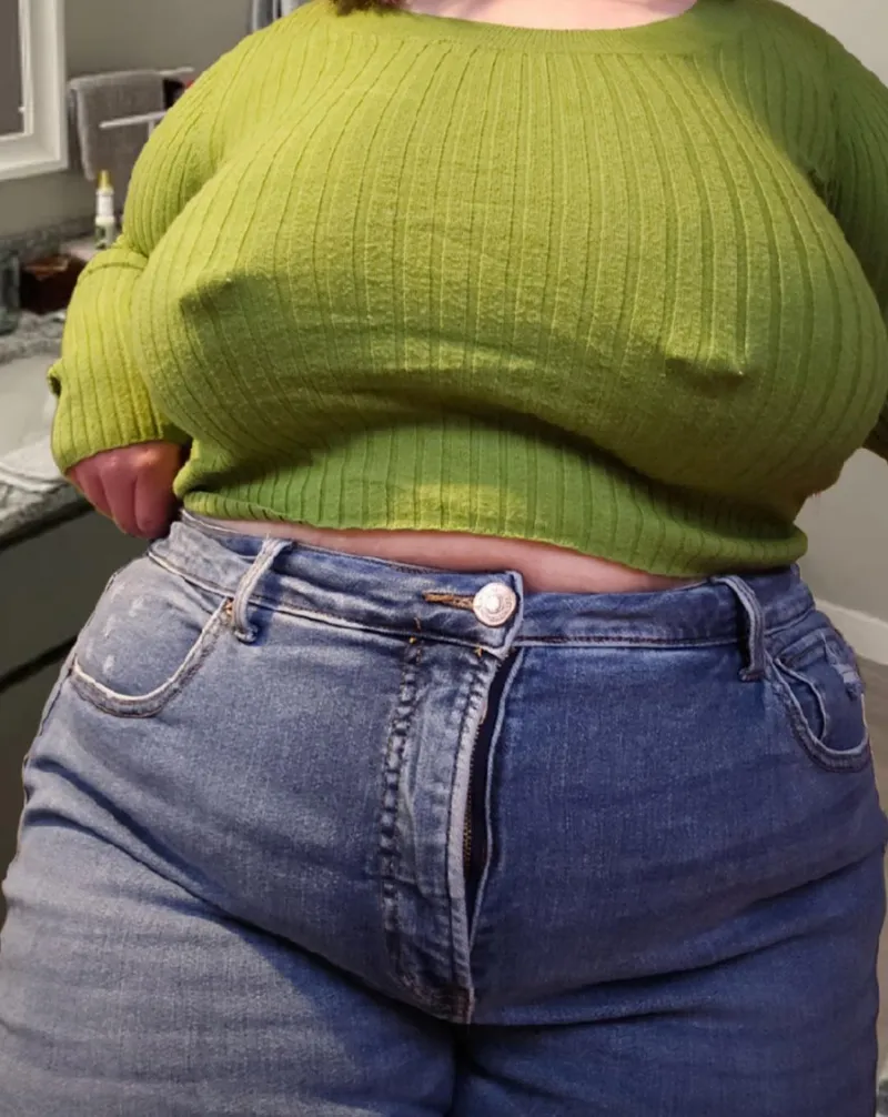 Thumbnail Would you jerk off to me?