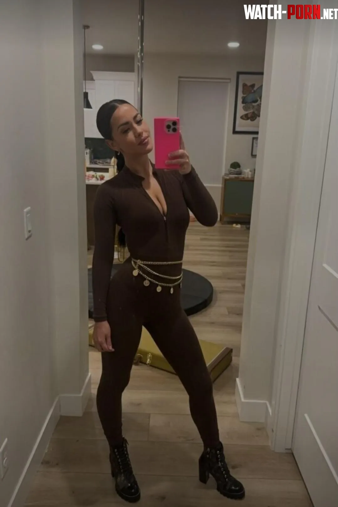 Alina Lopez by TakenHyper