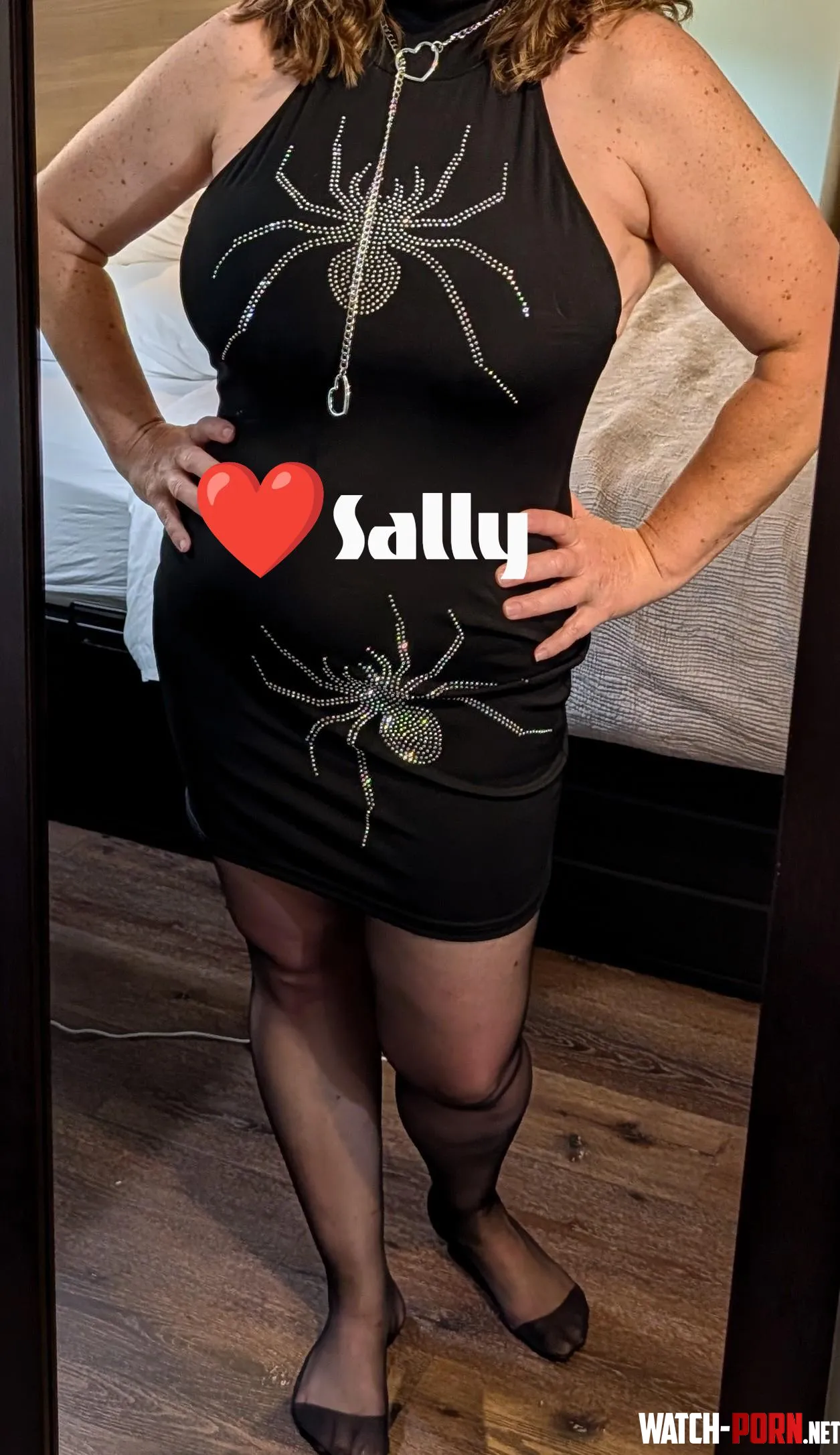 Legs in black nylons 👀👀 by DDEEJackandSally