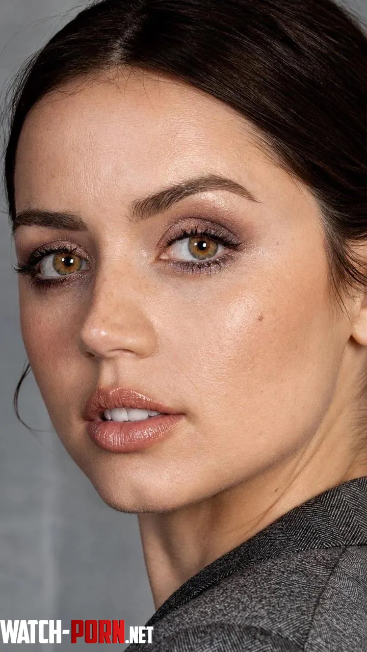 Ana de Armas by UrbanAchievers6371