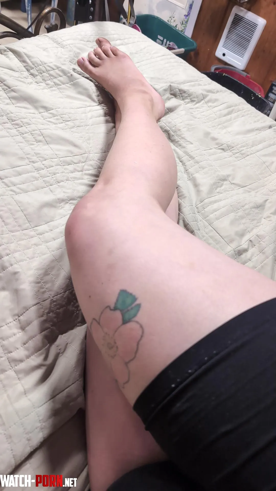 Some very lovely legs by jucythighs