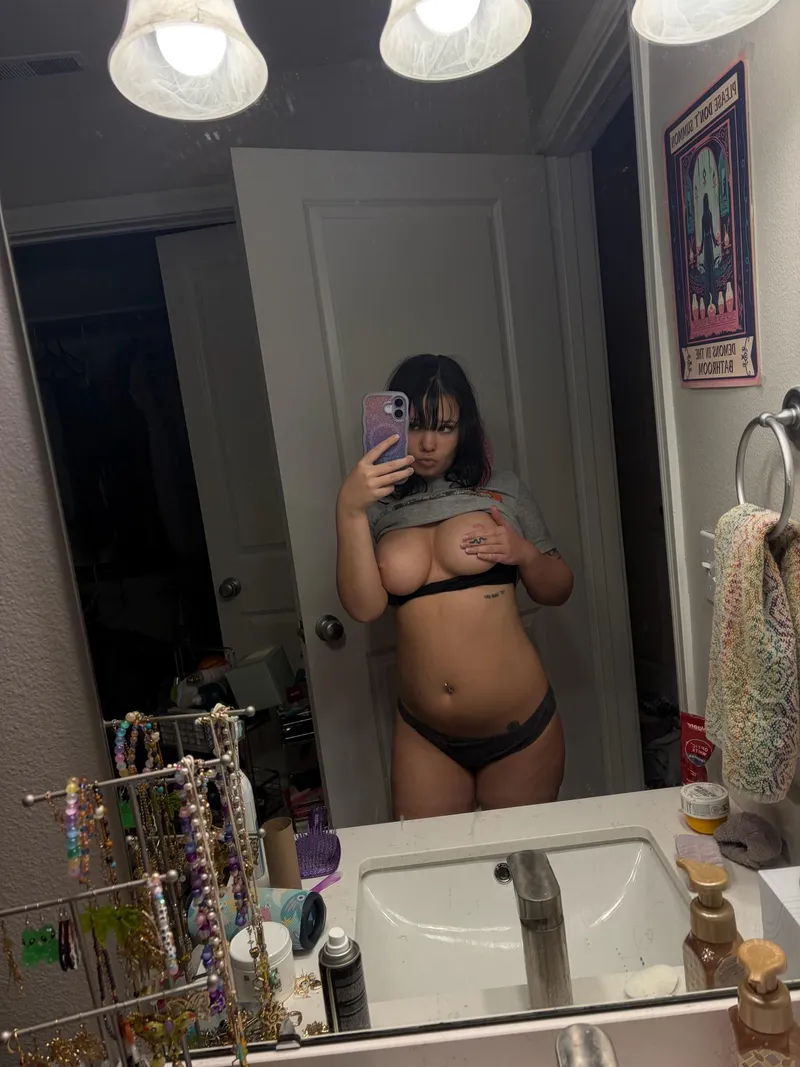 Thumbnail Can I be your college slut?