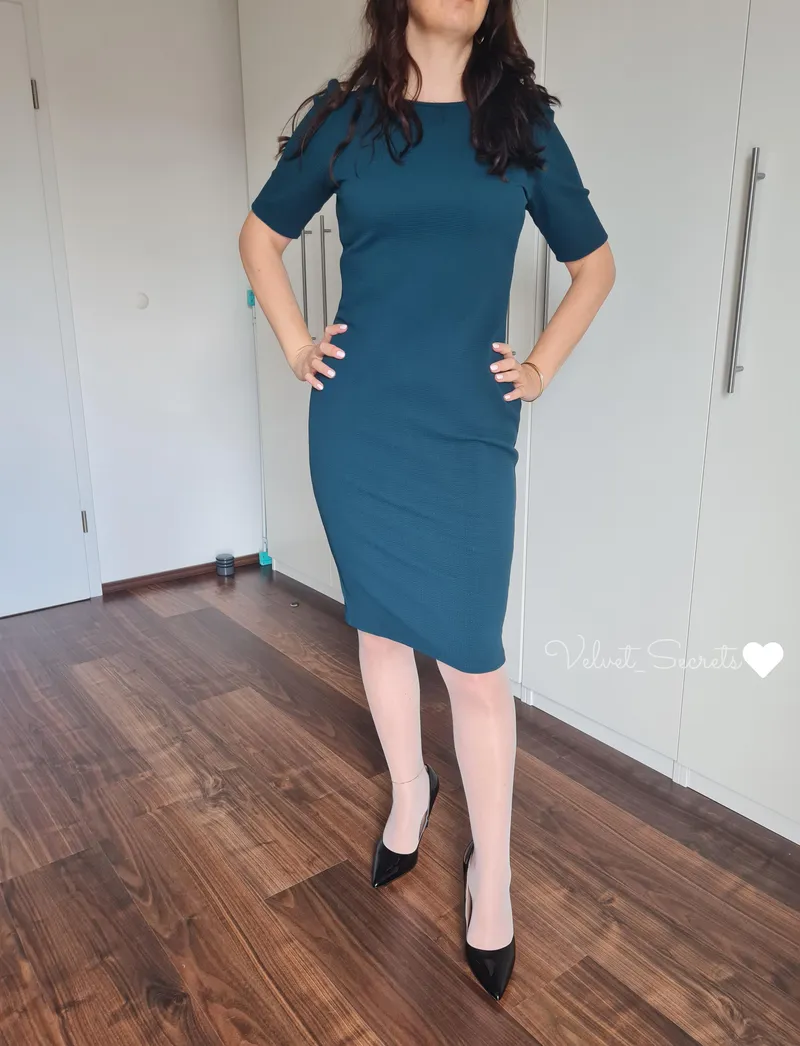 Thumbnail Tight office dress