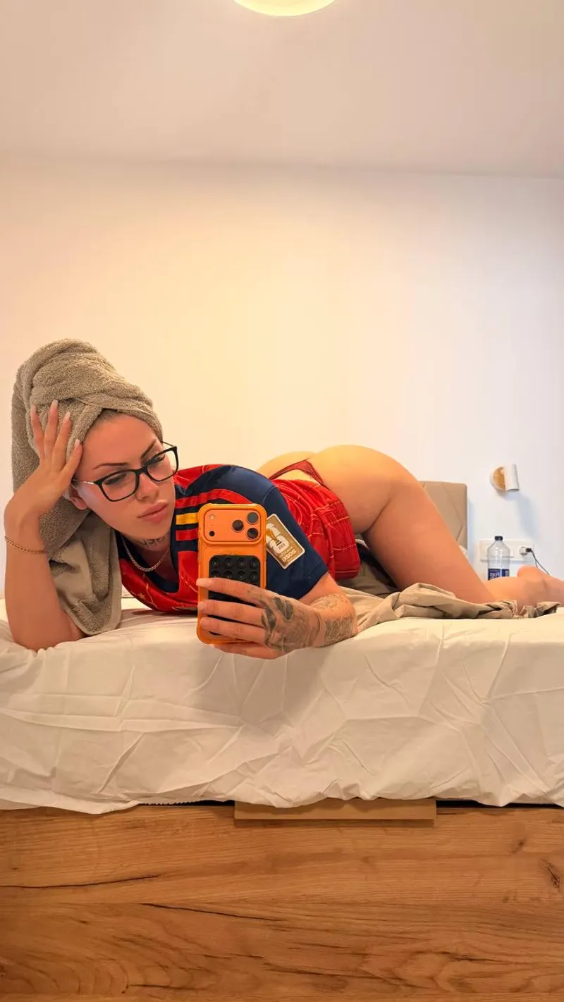 Thumbnail Tror du att du hade klarat av en tjej på 18 nu ikväll?😈
