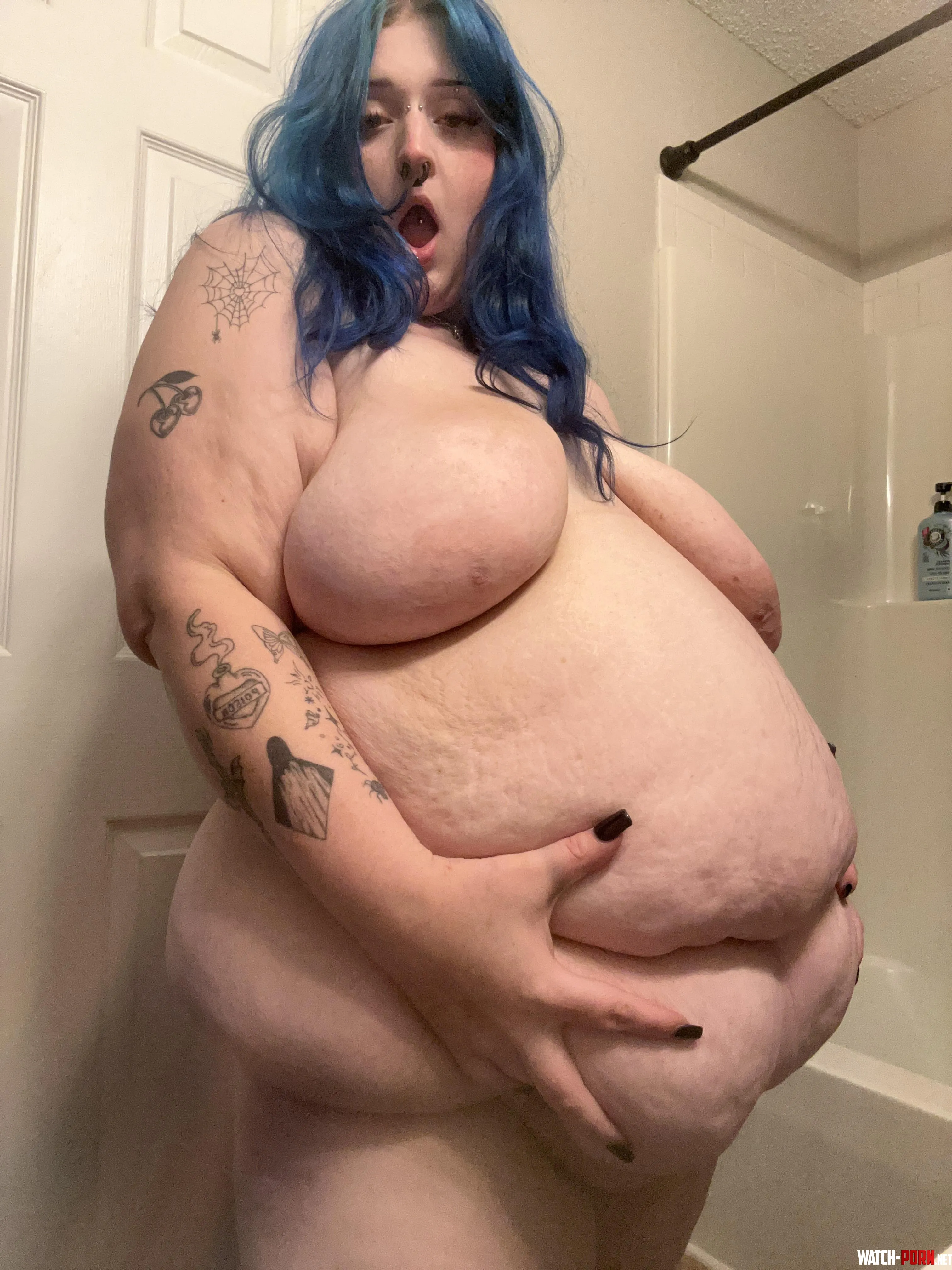 goodness i’m so round by thottieronnie