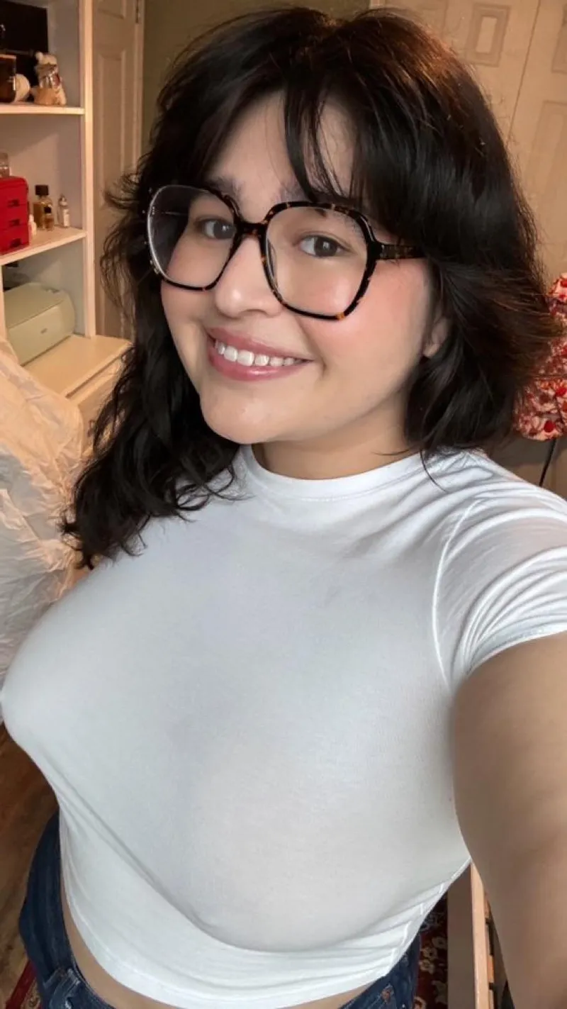 Thumbnail Squeezed in