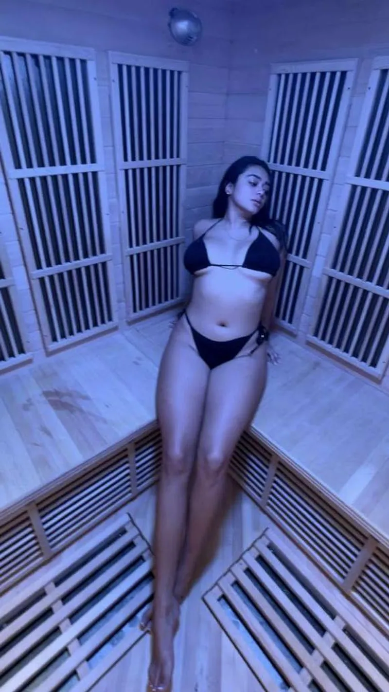 Thumbnail It's hot over here