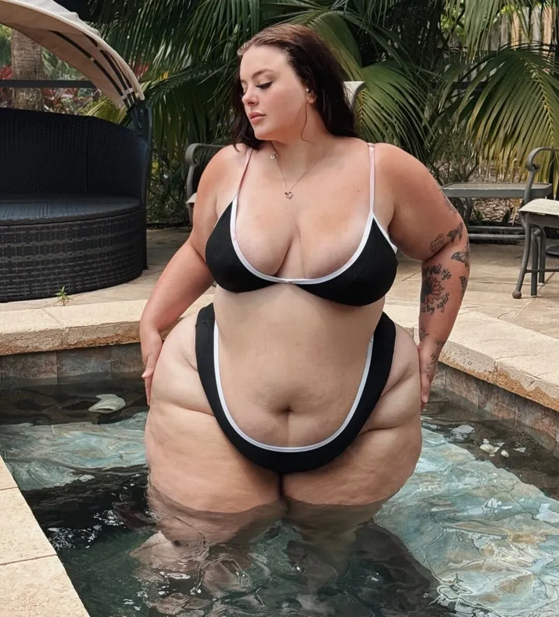 Thumbnail big belly, huge boobs, just feeling cute today