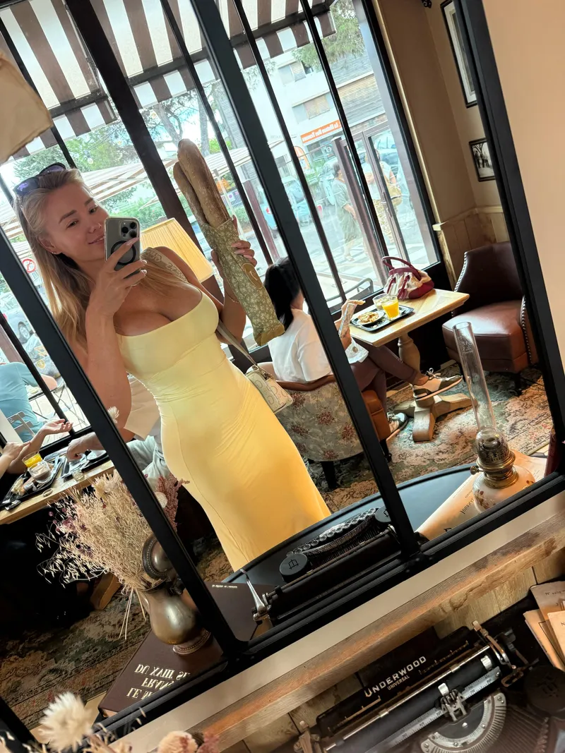 Thumbnail the perfect dress for the bakery
