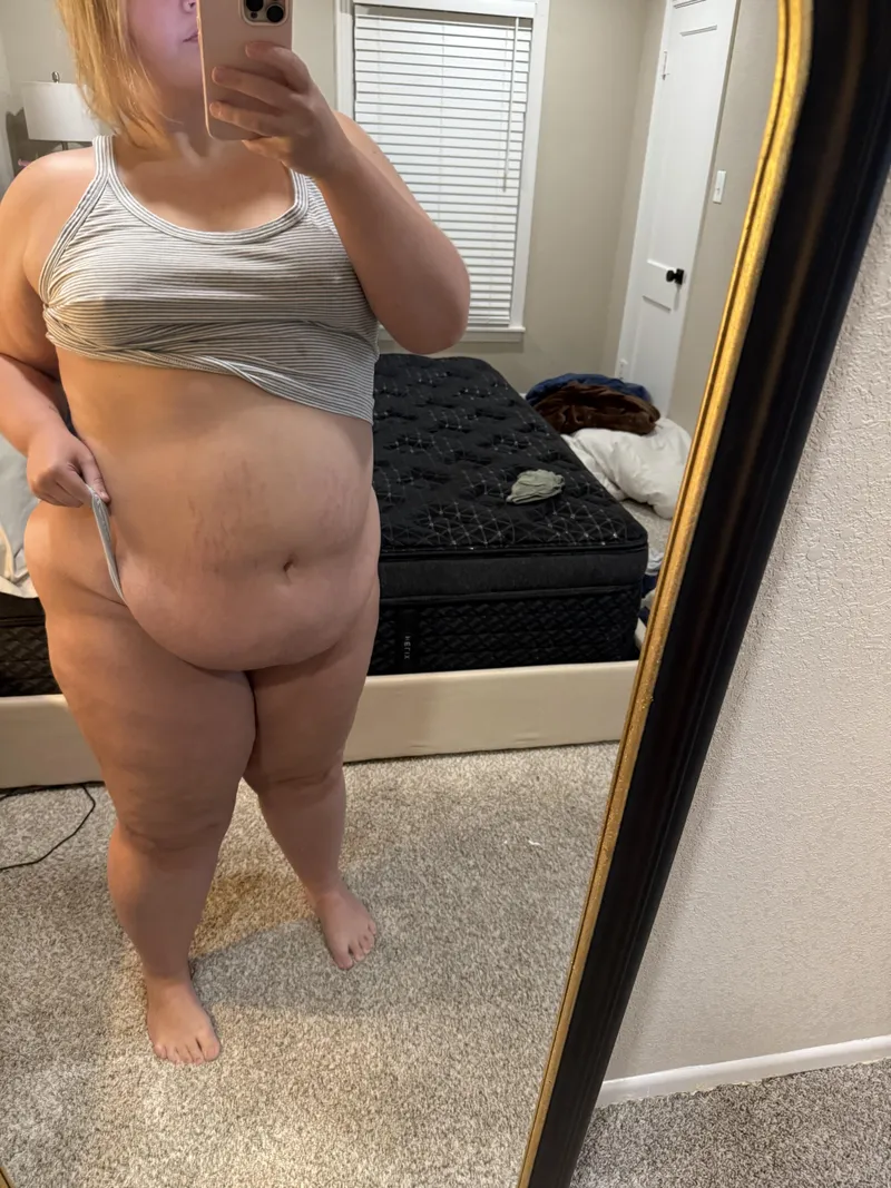 Thumbnail this fatty needs fed 🤤