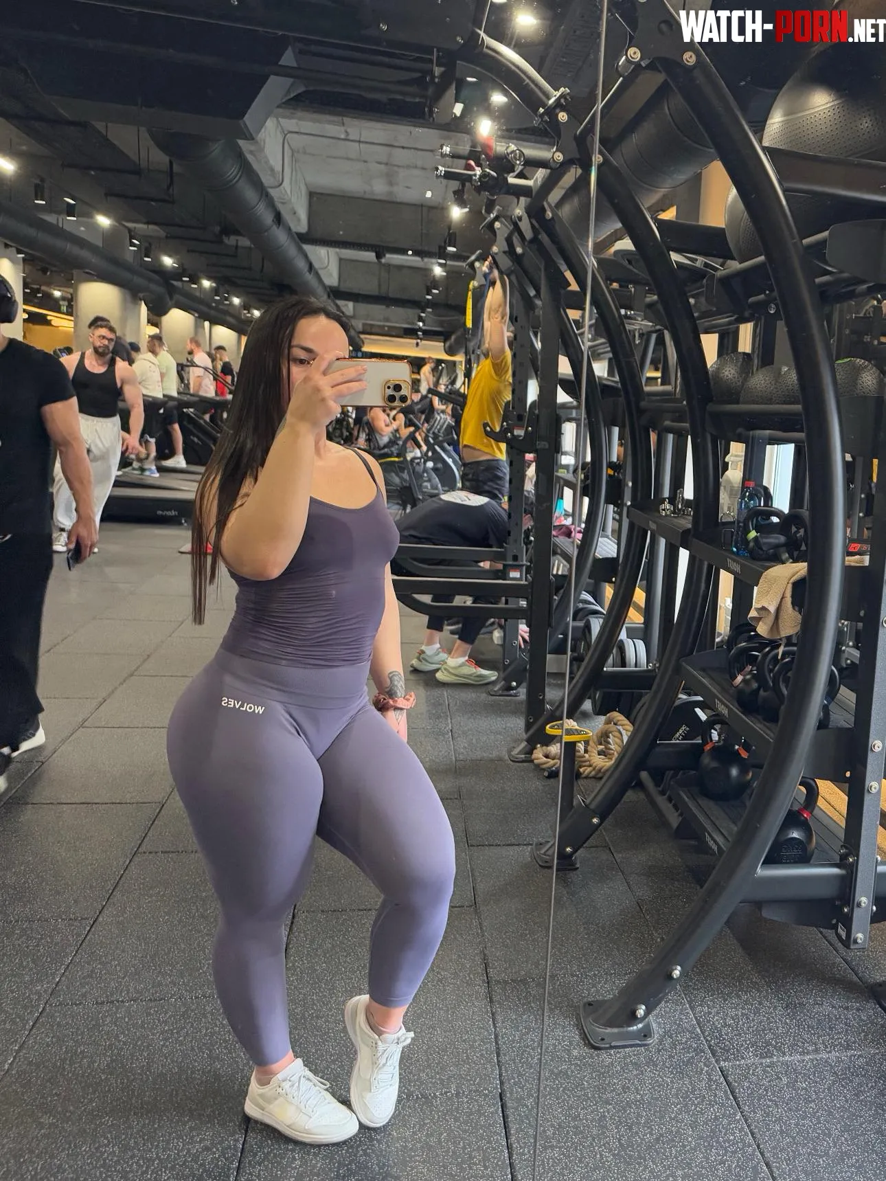 Thick thighs by quadsqueen