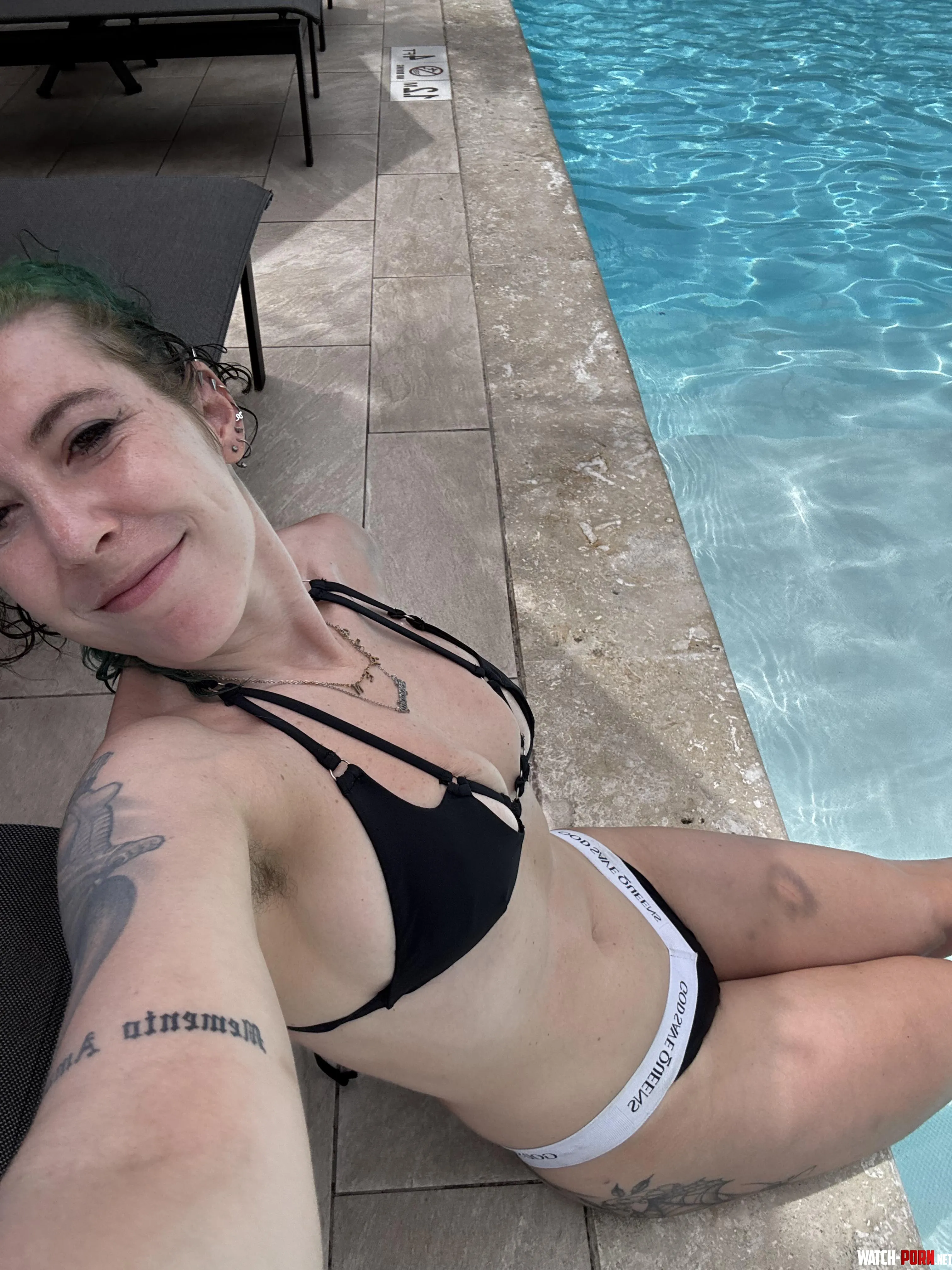 Out by the pool by sirenskiss3