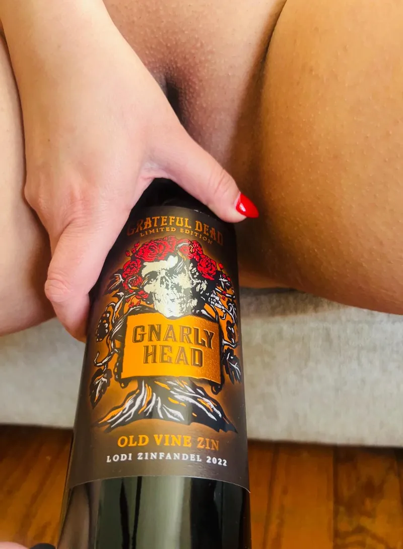 Thumbnail Mexican MILF With A Fat Pussy & A Bottle of Wine = Good Times...XOXO